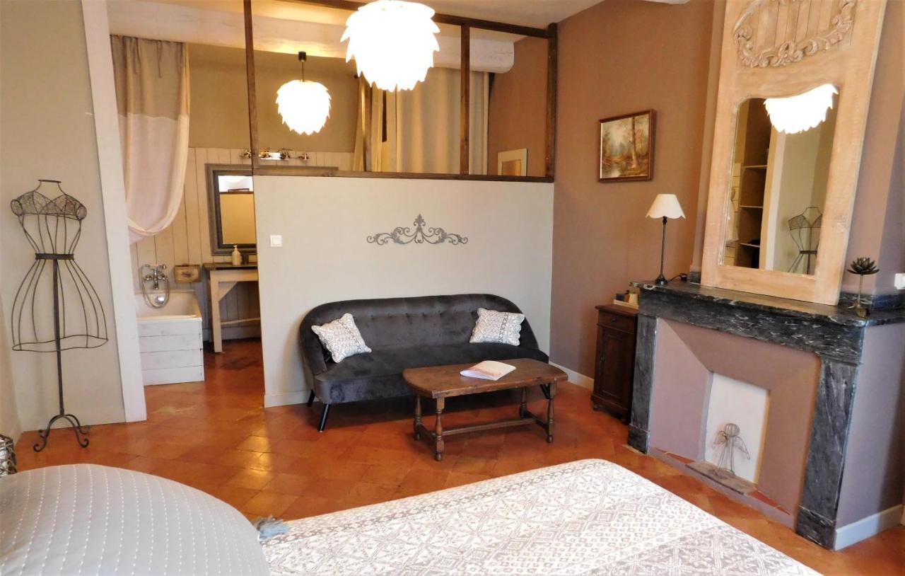 Le Prieure Saint Louis Bed & Breakfast Floure ภายนอก รูปภาพ