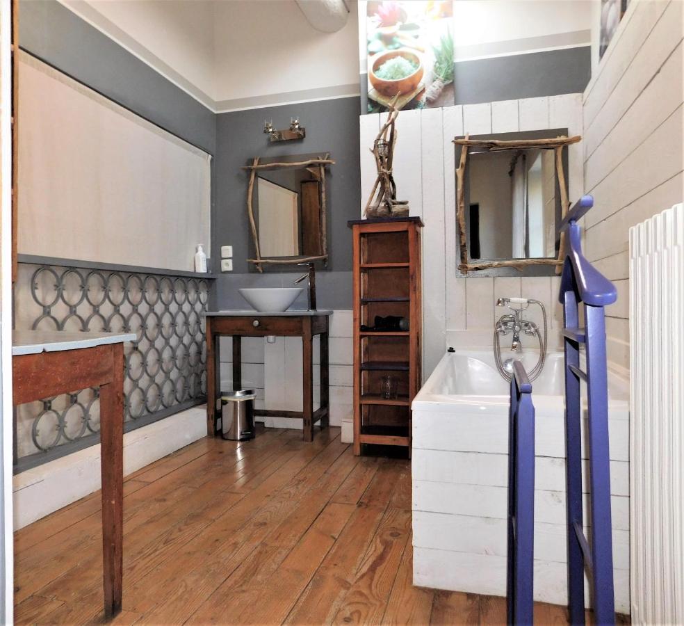 Le Prieure Saint Louis Bed & Breakfast Floure ภายนอก รูปภาพ