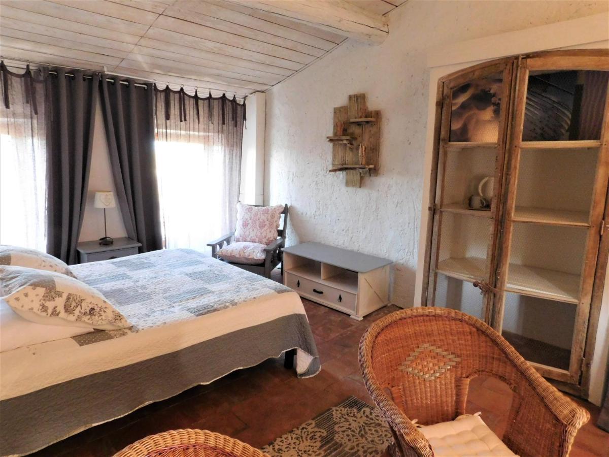 Le Prieure Saint Louis Bed & Breakfast Floure ภายนอก รูปภาพ
