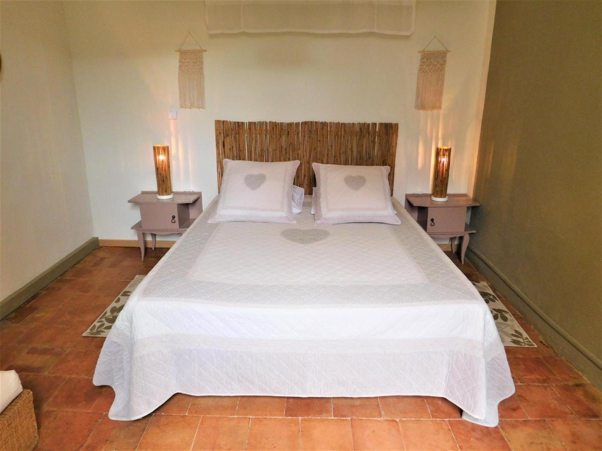 Le Prieure Saint Louis Bed & Breakfast Floure ภายนอก รูปภาพ