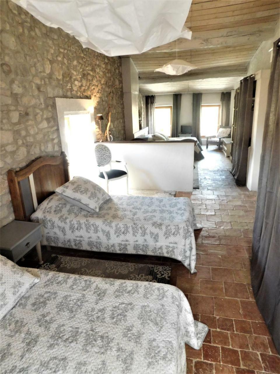 Le Prieure Saint Louis Bed & Breakfast Floure ภายนอก รูปภาพ