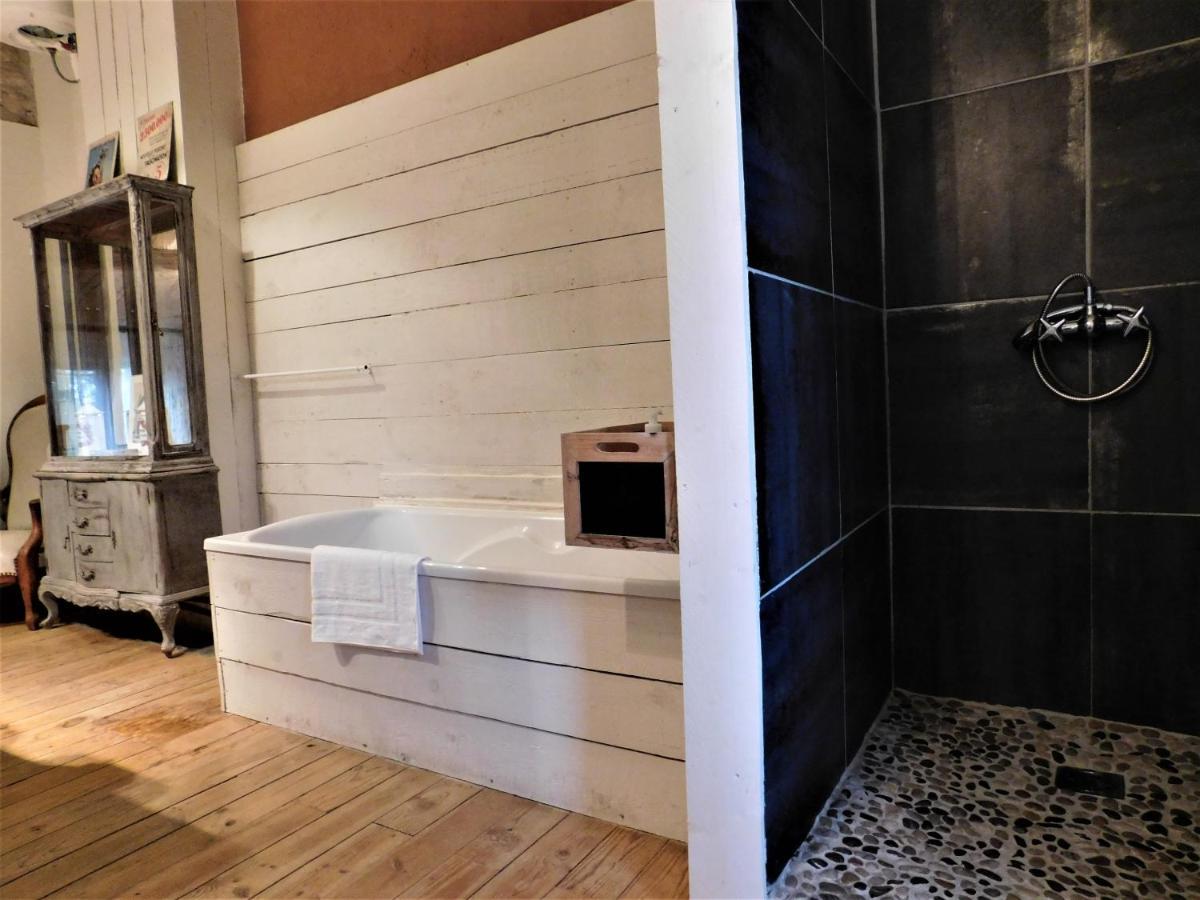Le Prieure Saint Louis Bed & Breakfast Floure ภายนอก รูปภาพ