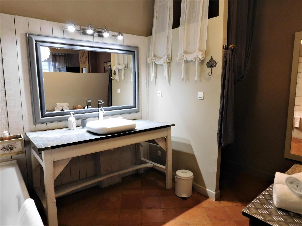 Le Prieure Saint Louis Bed & Breakfast Floure ภายนอก รูปภาพ