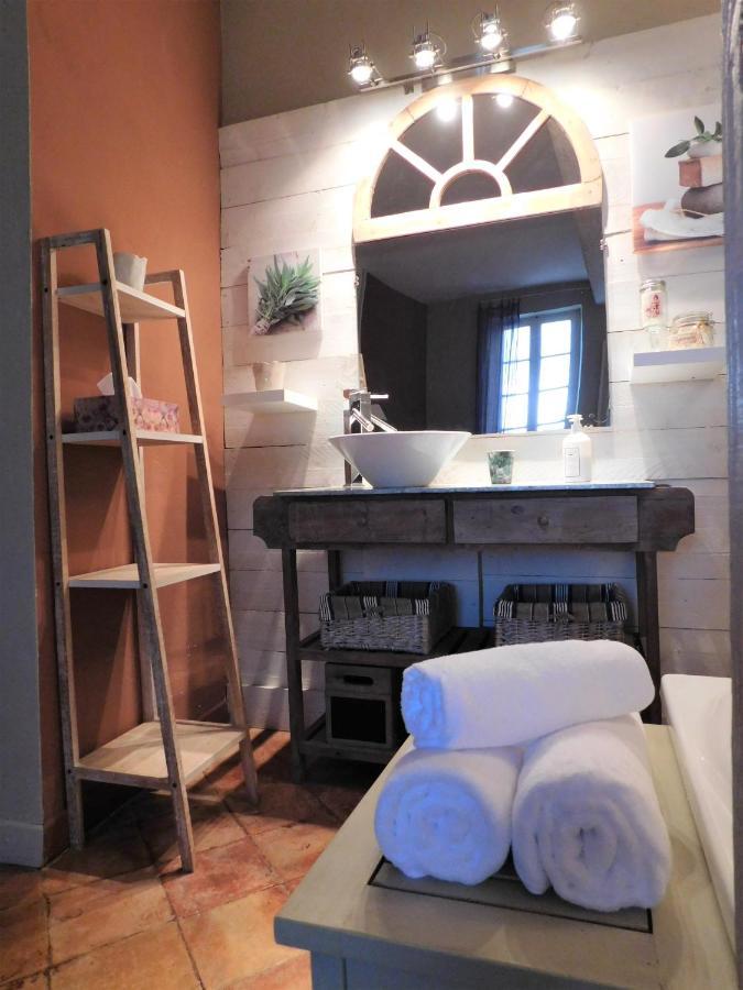 Le Prieure Saint Louis Bed & Breakfast Floure ภายนอก รูปภาพ