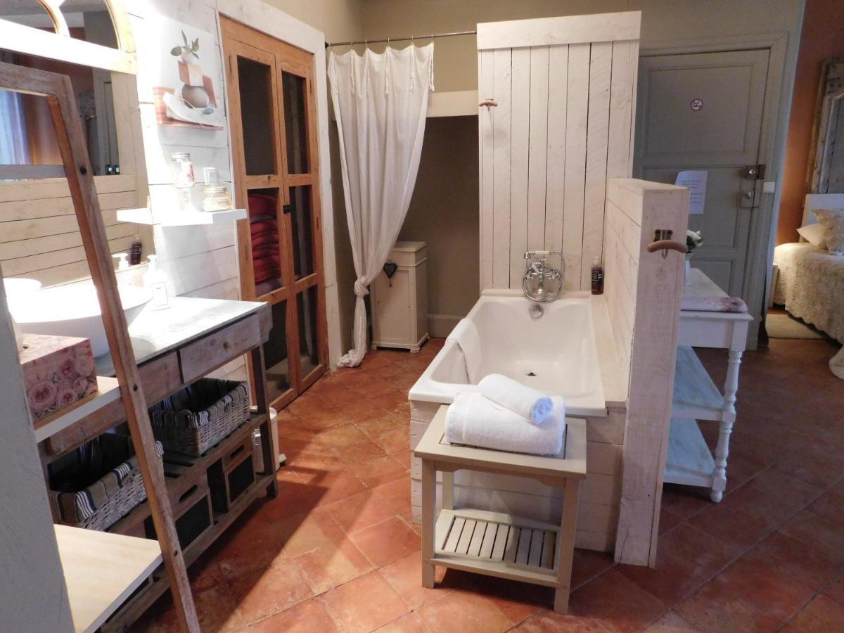 Le Prieure Saint Louis Bed & Breakfast Floure ภายนอก รูปภาพ